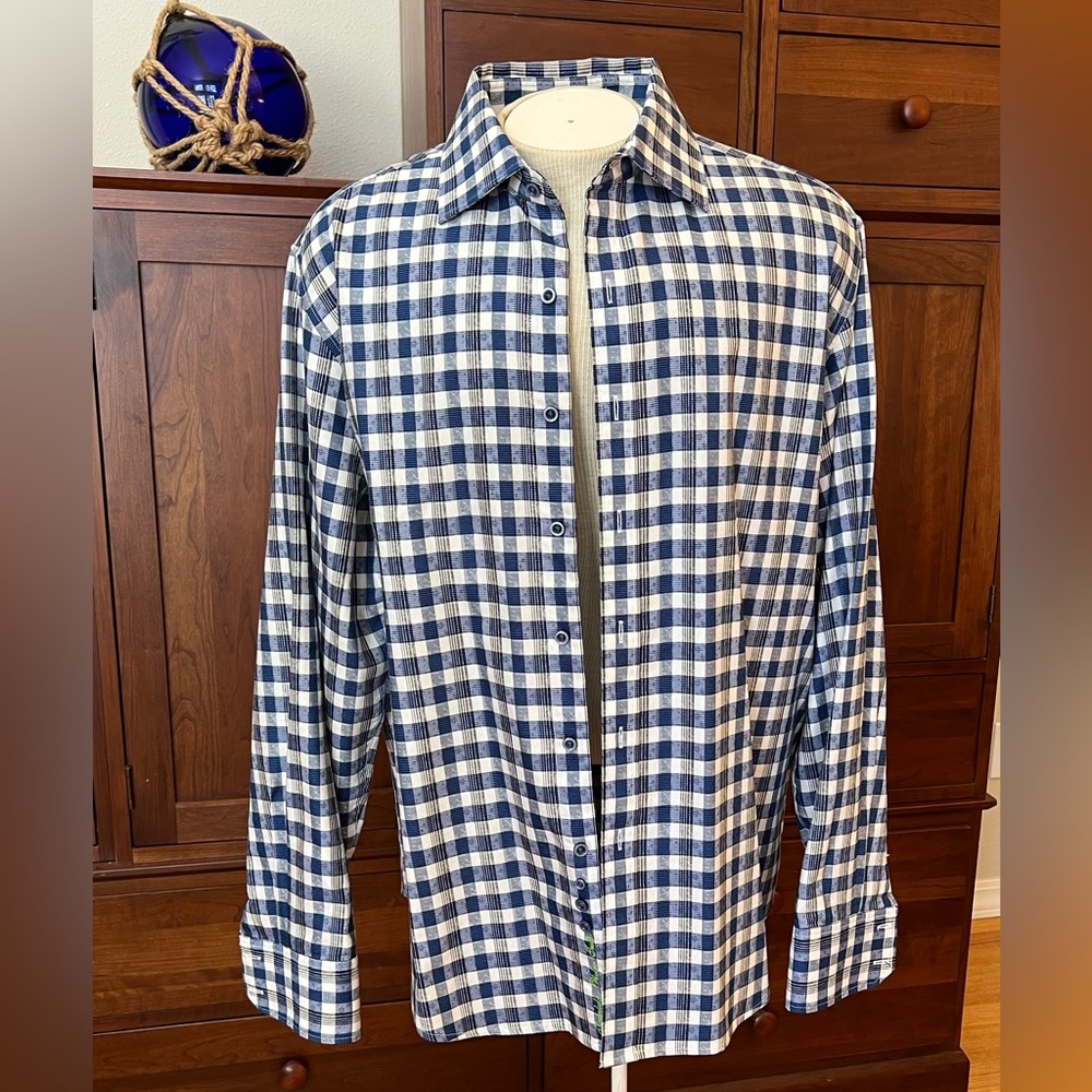 Robert Graham Mens XL button down shirt
